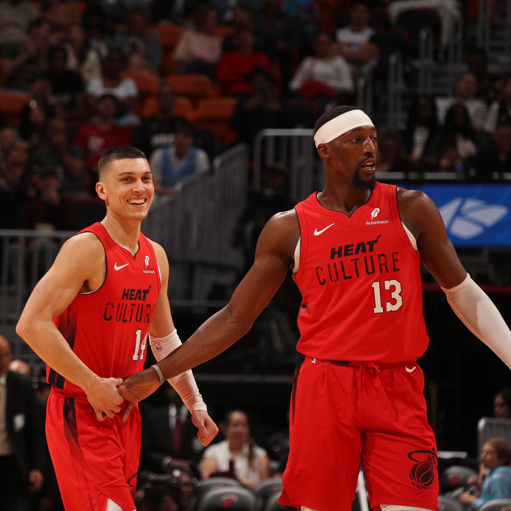 阿德巴约拳击希罗面部!NBA队友反目史:OK决裂、追梦一拳、血花兄弟等十宗最 阿德巴约拳击希罗面部!NBA队友反目史:OK决裂、追梦一拳、血花兄弟等十宗最