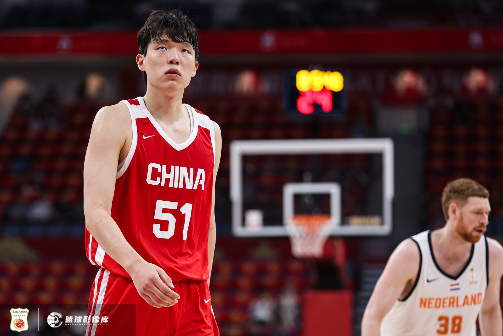杨瀚森夏联收官9+10 核心定位引发适配难题 杨瀚森夏联收官9+10 核心定位引发适配难题
