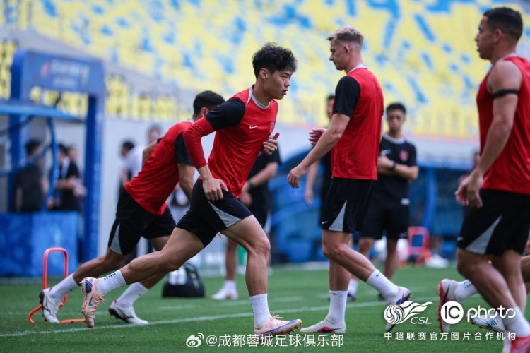 成都蓉城5人轮换迎战国安 阿洛伊西：边路传中需重点防范