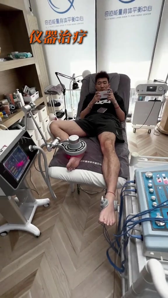 孙铭徽晒特训视频配文十年河东十年河西 上季季后赛数据断崖下滑 孙铭徽晒特训视频配文十年河东十年河西 上季季后赛数据断崖下滑